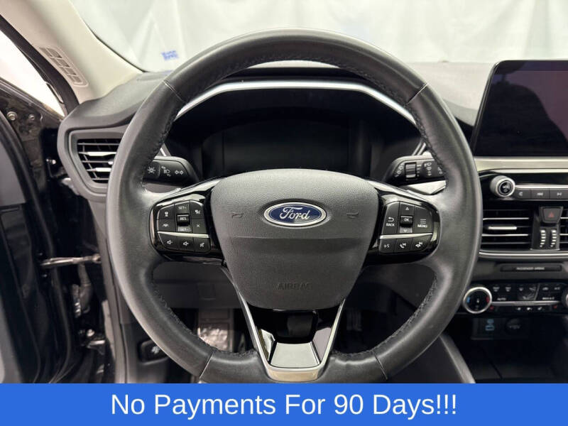 2022 Ford Escape Titanium