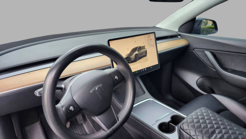 2022 Tesla Model Y Long Range