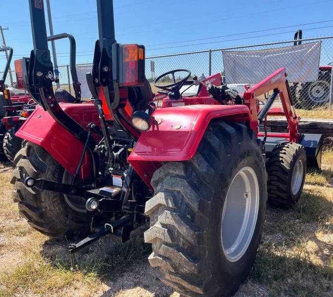 2025 Mahindra Series 4500 4540 4WD