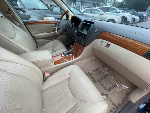 2005 Lexus LS 430