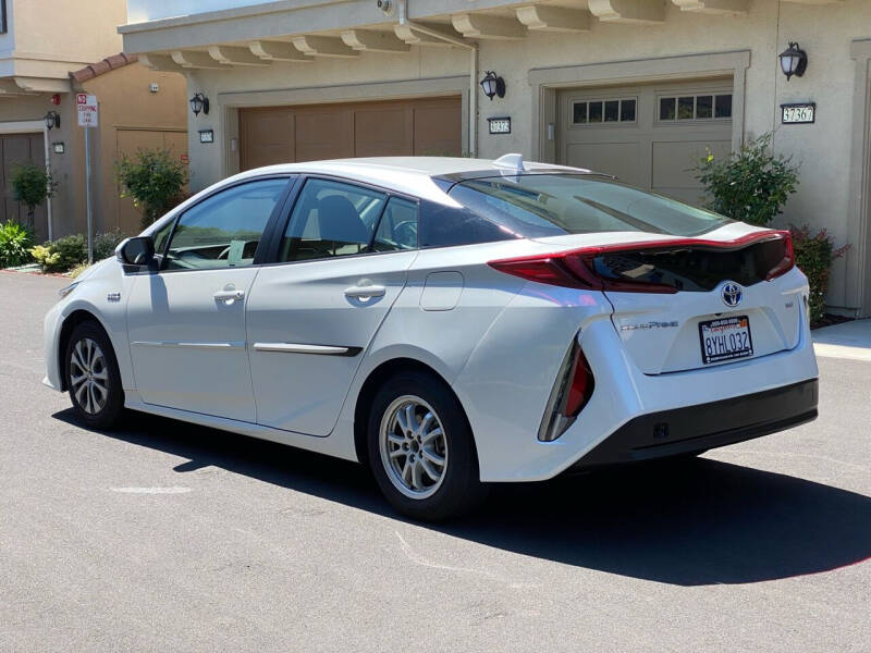 2022 Toyota Prius Prime XLE photo 7