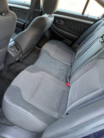 2017 Ford Taurus SEL