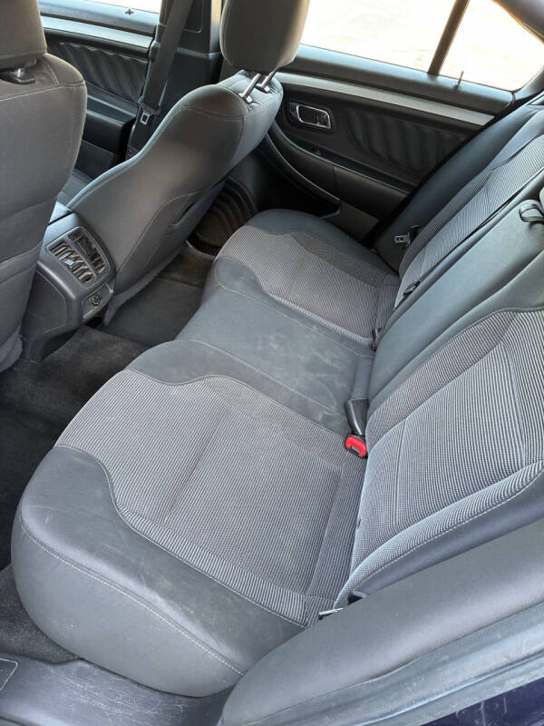 2017 Ford Taurus SEL