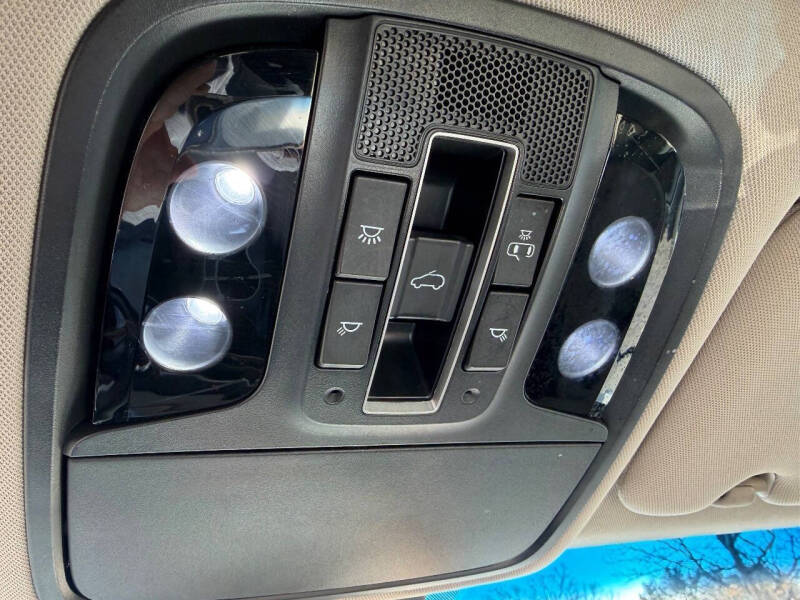 2019 Kia Sorento EX V6