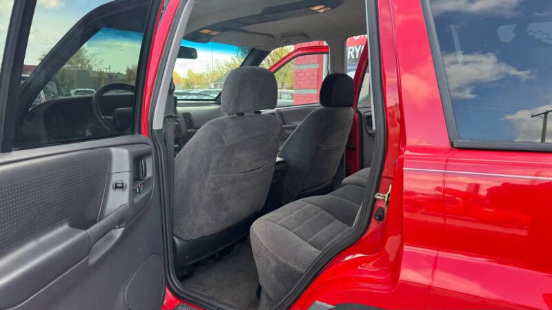 1996 Jeep Grand Cherokee Laredo