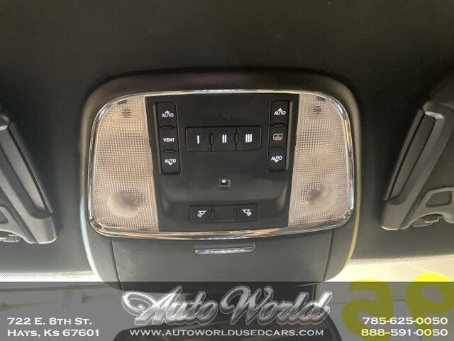 2018 Chrysler 300 S