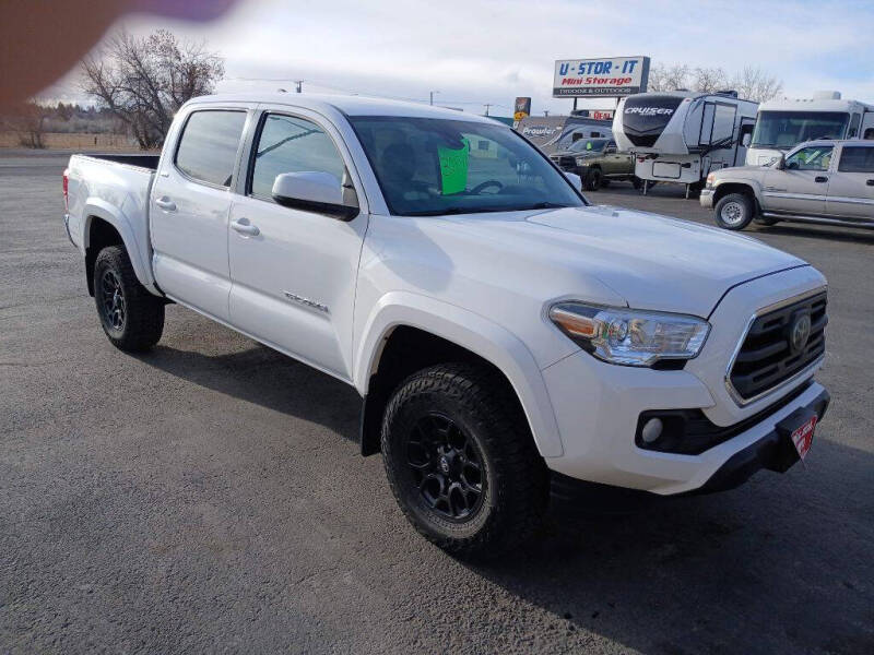 2019 Toyota Tacoma SR5's photo
