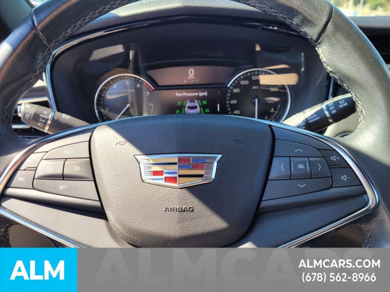 2022 Cadillac XT5 Luxury