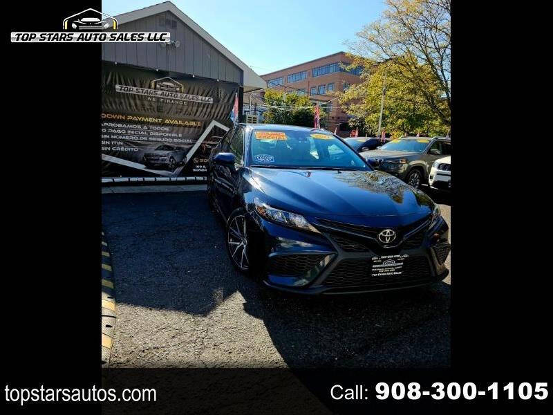 2021 Toyota Camry SE Nightshade's photo