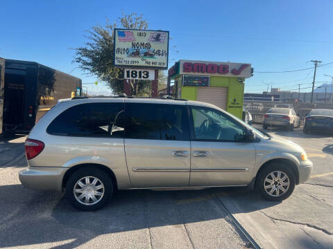 2005 Chrysler Town and Country