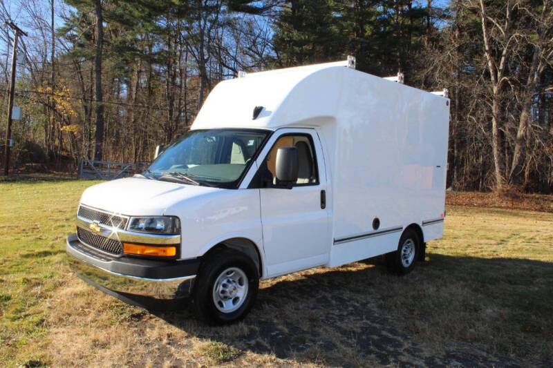 2025 Chevrolet Express 3500