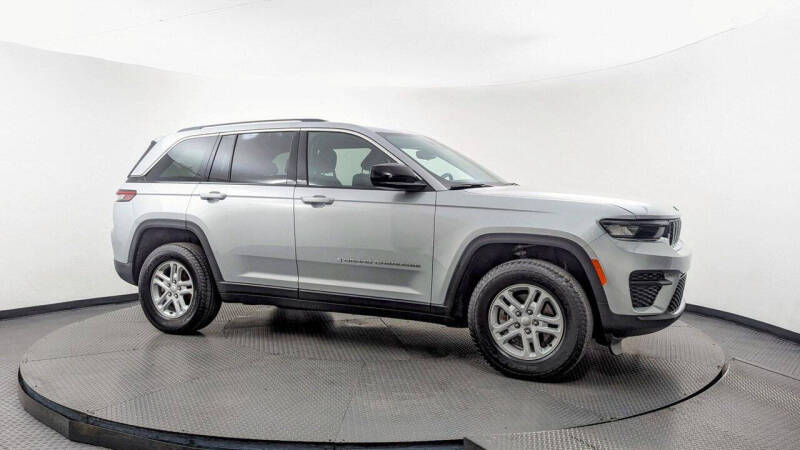 2023 Jeep Grand Cherokee Laredo