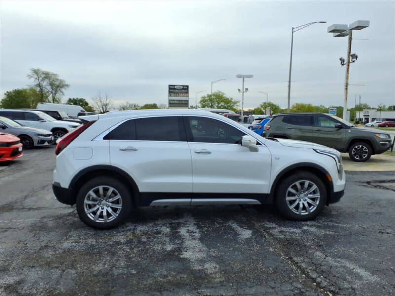 2022 Cadillac XT4 Premium Luxury
