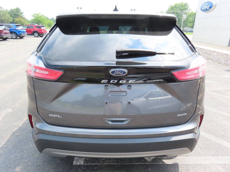 2022 Ford Edge SEL