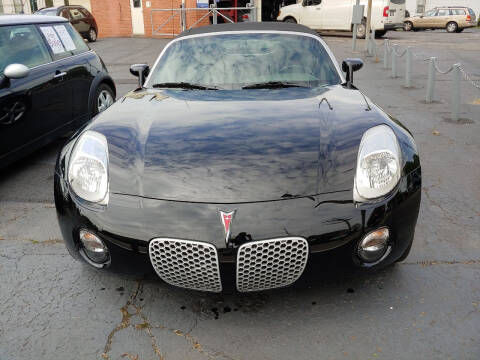 2006 Pontiac Solstice for sale at Beaulieu Auto Sales in Cleveland OH
