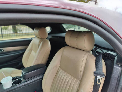 2004 Ford Thunderbird Deluxe