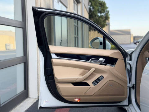 2014 Porsche Panamera S E-Hybrid