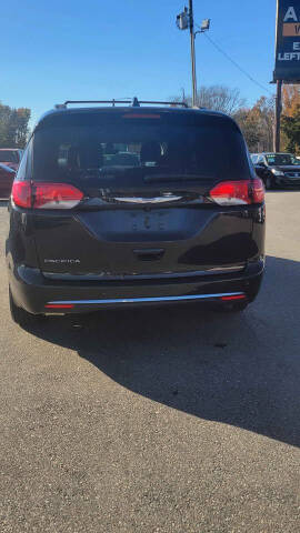 2020 Chrysler Pacifica Touring