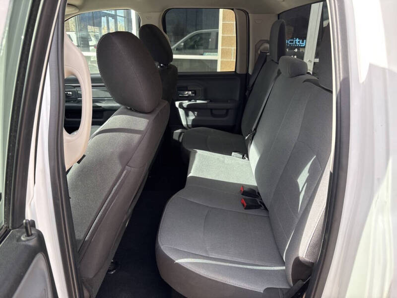 2024 RAM 1500 Classic SLT