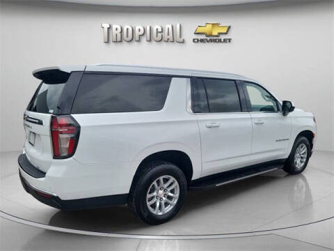 2023 Chevrolet Suburban LT