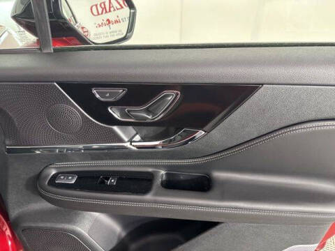 2025 Lincoln Corsair Premiere