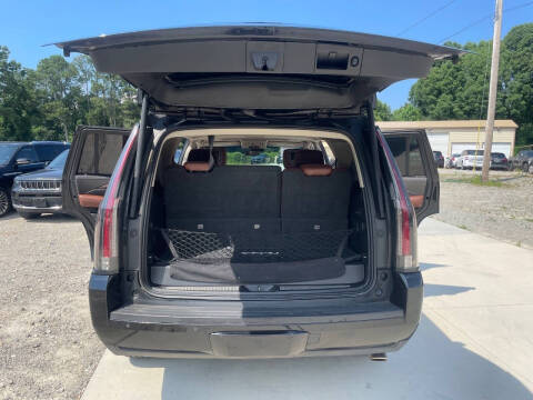 2018 Cadillac Escalade Luxury