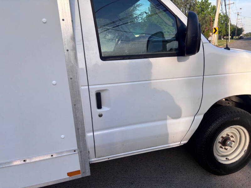 2012 Ford E-Series E-350 SD