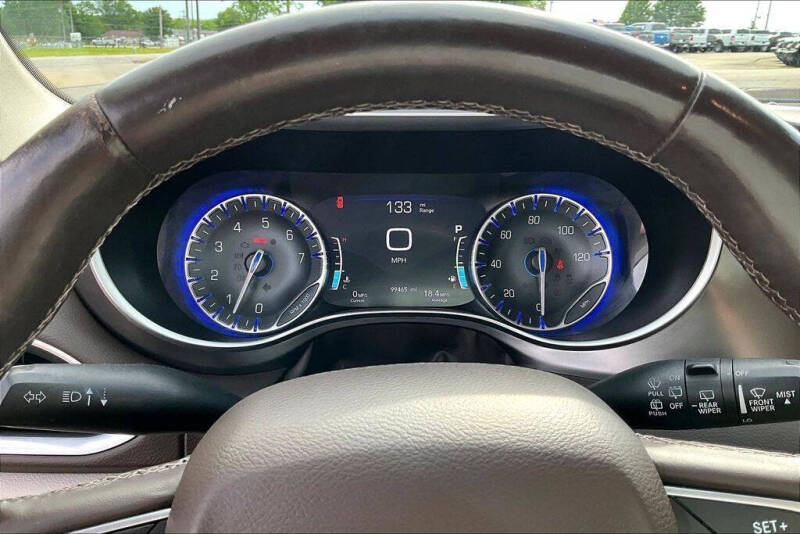 2017 Chrysler Pacifica Touring-L Plus