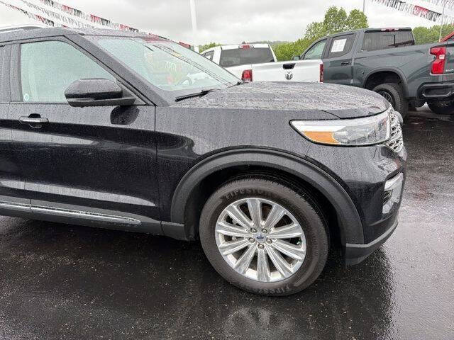 Black 2022 Ford Explorer Limited AWD Limited 4dr SUV 2