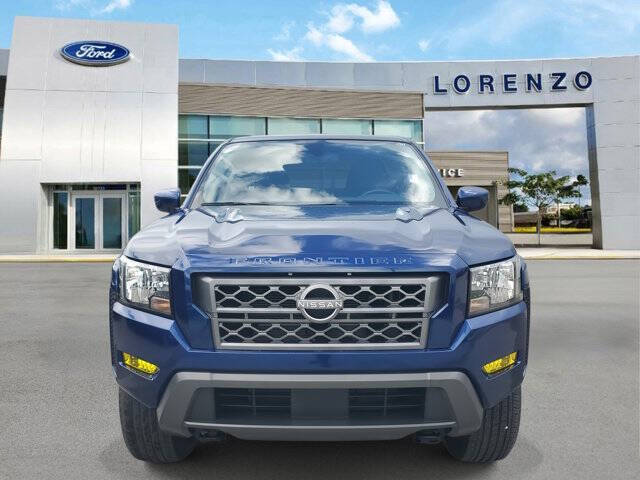 2022 Nissan Frontier SV