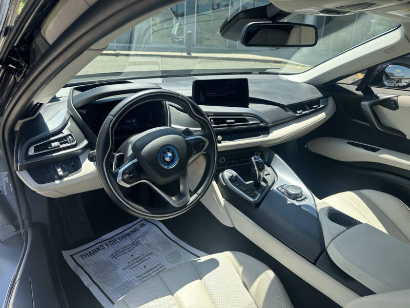 2016 BMW i8