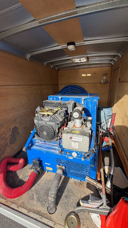 2008 Wells Cargo RF610S2
