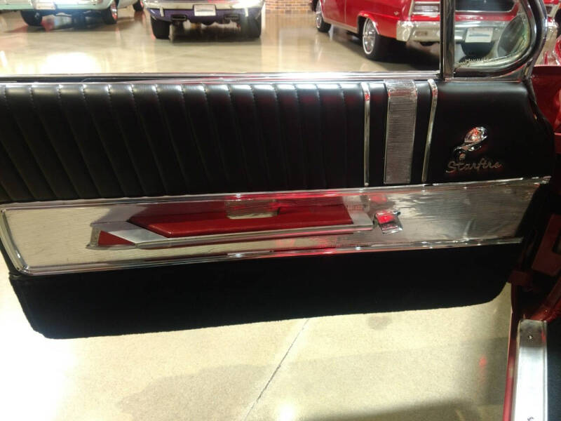 1962 Oldsmobile Starfire