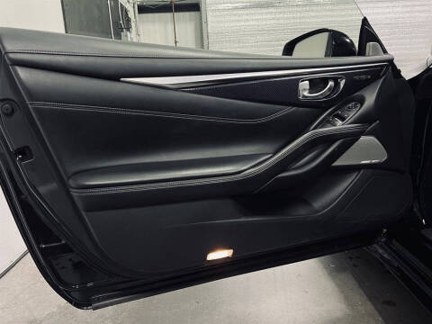 2017 Infiniti Q60 Red Sport 400