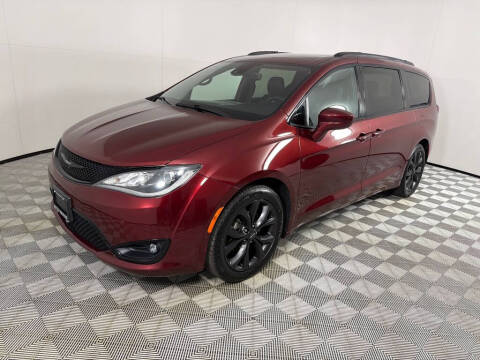 2019 Chrysler Pacifica Touring L Plus