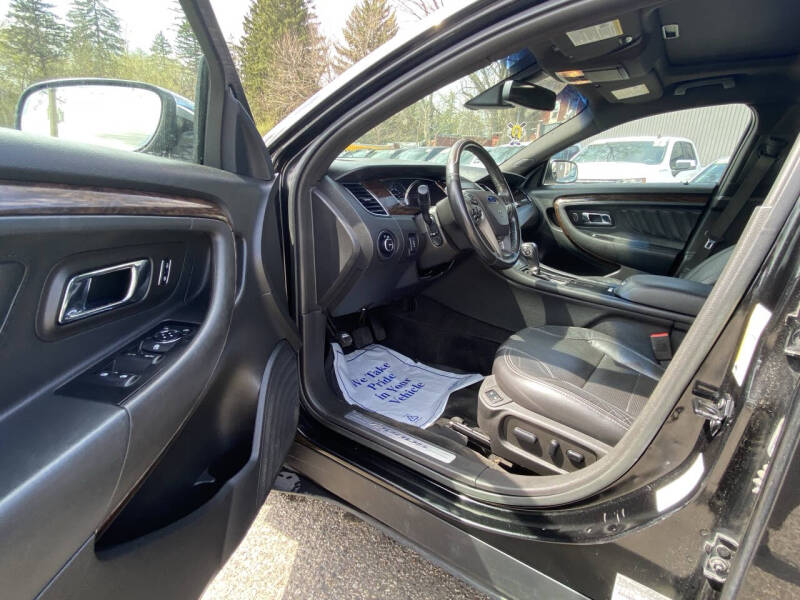 2015 Ford Taurus Limited