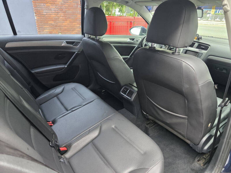 2015 Volkswagen Golf TSI S