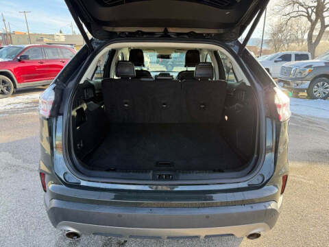 2024 Ford Edge Titanium