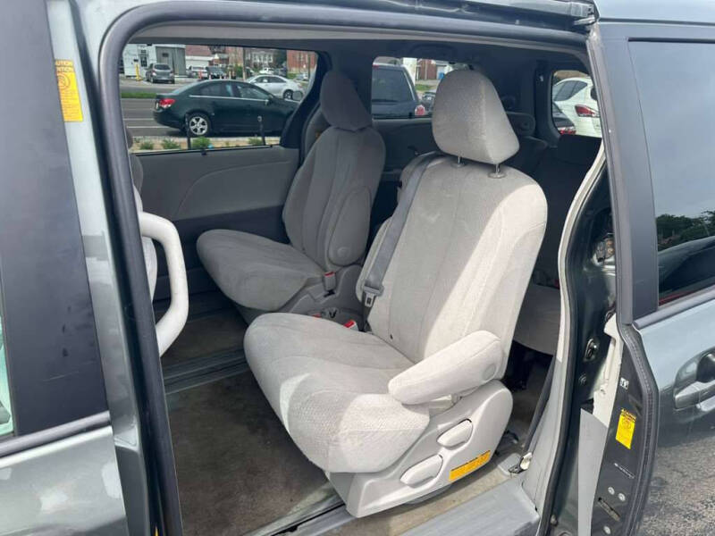 2014 Toyota Sienna