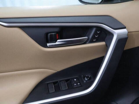 2021 Toyota RAV4 Hybrid XLE Premium