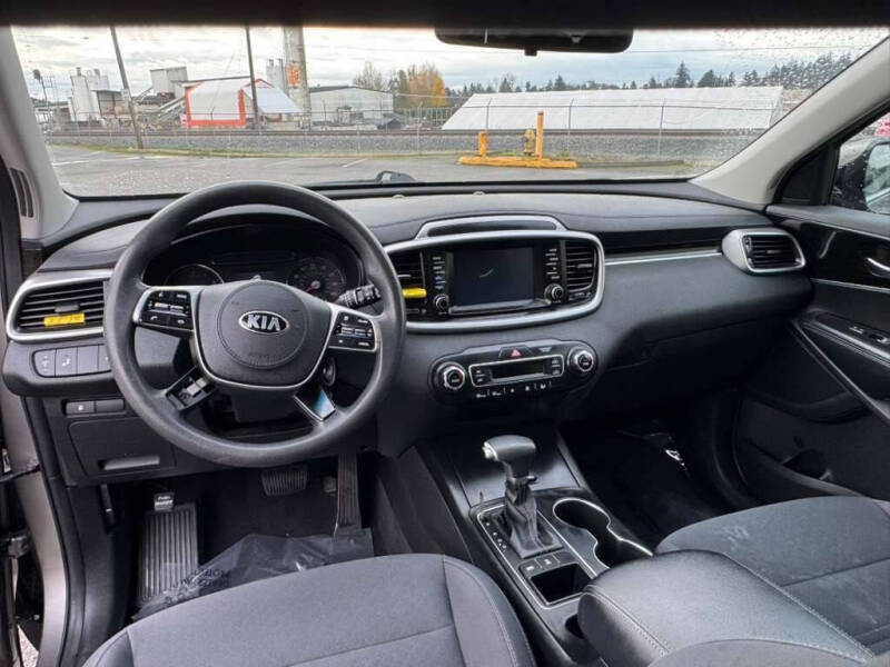 2019 Kia Sorento LX V6
