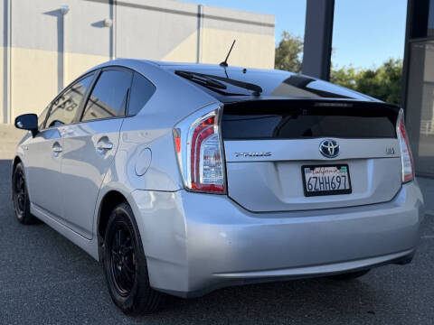2013 Toyota Prius Two