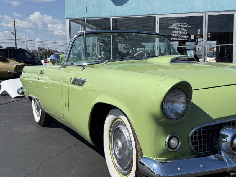 1956 Ford Thunderbird