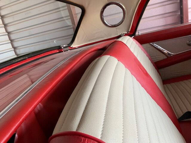 1957 Ford Thunderbird