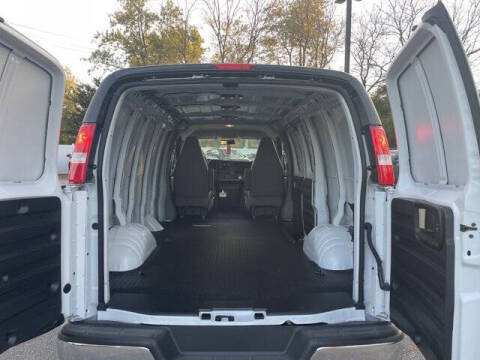 2025 Chevrolet Express 2500