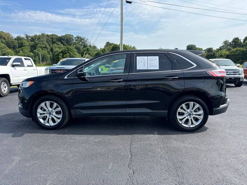 2022 Ford Edge Titanium