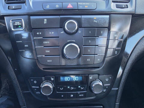 2013 Buick Regal Premium 2