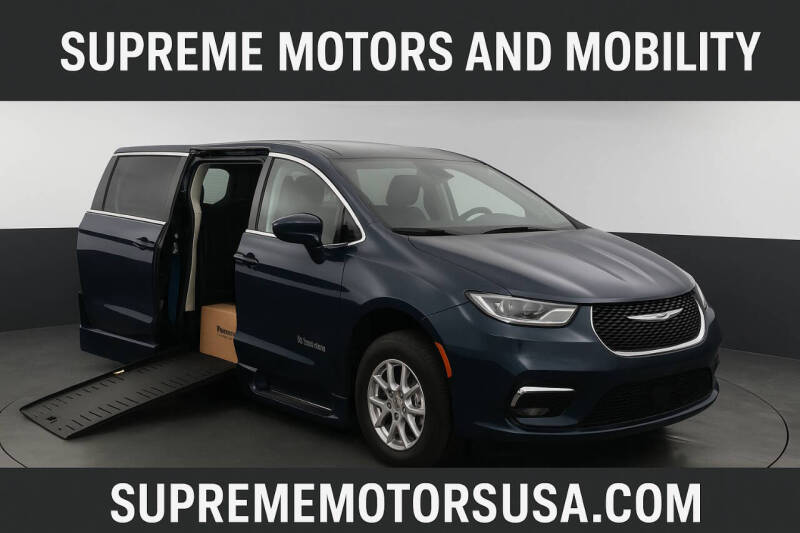 2025 Chrysler Pacifica Select