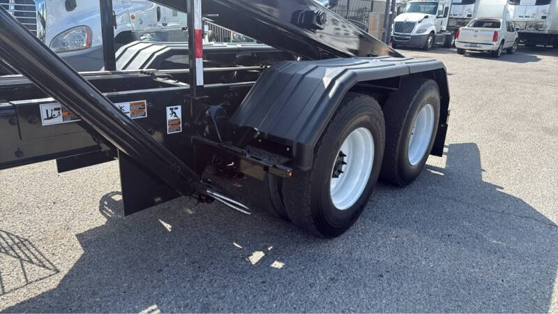2022 Freightliner M2 106