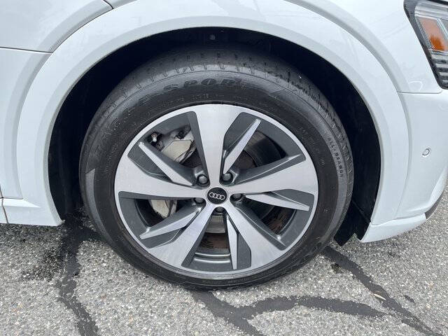 2024 Audi Q8 e-tron quattro Prestige